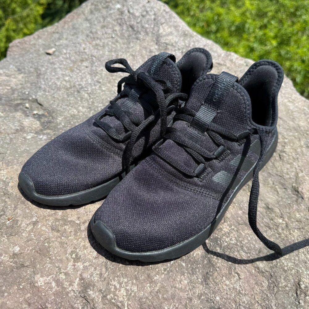 ADIDAS Cloudfoam Running Sneakers, size: 7